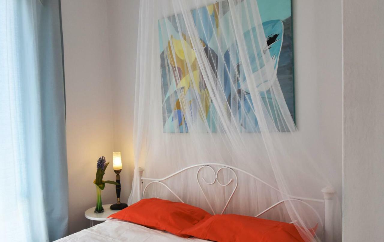 شقة Artist'S Lovely Nest Under The Shadow Of The Parthenon أثينا المظهر الخارجي الصورة