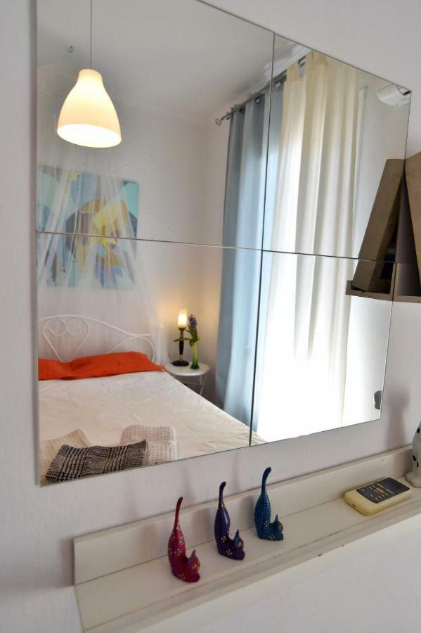 شقة Artist'S Lovely Nest Under The Shadow Of The Parthenon أثينا المظهر الخارجي الصورة